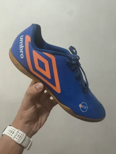 Chuteira Futsal Umbro Orbit Azul