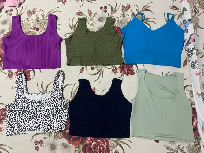 Kit com 6 Blusinhas Cropped de Regata - Tamanho Único