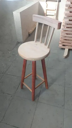 Banqueta com encosto de Madeira