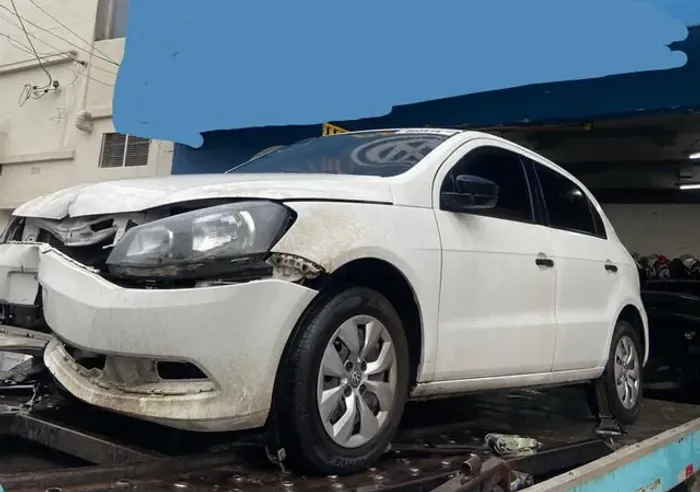 Sucata para retirada de peças Gol G6 2015
