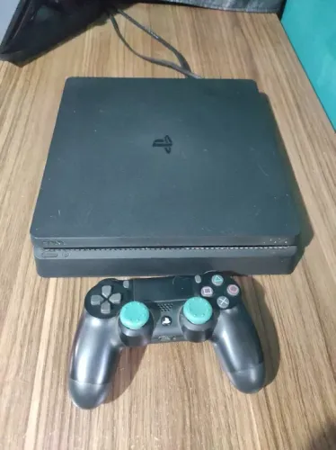 Playstation 4 - PS4 + Dual Shock