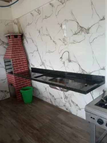 instalação de mármore e granito fazemos furos de Cooktop furos de torneira etc