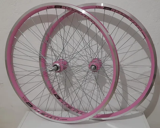 VENDE SE PAR DE RODAS AERO 26 PRA V-BRAK ?