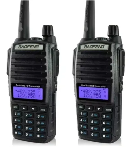 Rádio comunicador profissional UV-82.