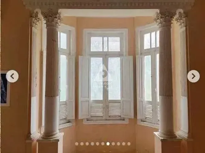 Casa, 13 quartos, 9 banheiros, 405m2 e vaga - Glória.