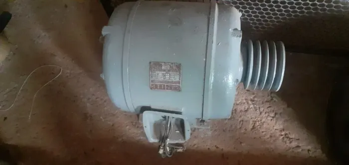 Motor eletrico Weg 10 cv, trifasico, baixa rotação, usado