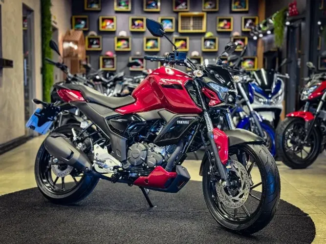 YAMAHA FAZER FZ15 CONNECTED ABS 2025