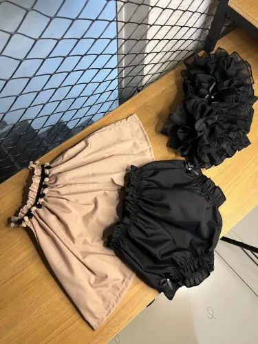 Conjuntinho bebês calcinha bunda rica e blusinha Infantil Charmosos