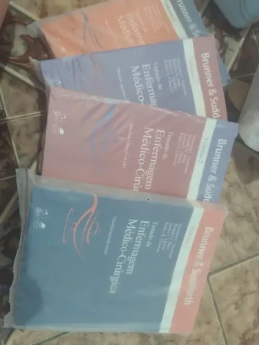 Livro Enfermagem Médico-Cirúrgica Brunner & Suddarth - 10ª Edição