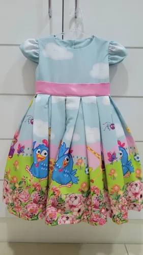 Vestido infantil Galinha Pintadinha em perfeito estado