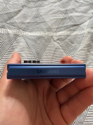 Samsung Galaxy ZFlip 7