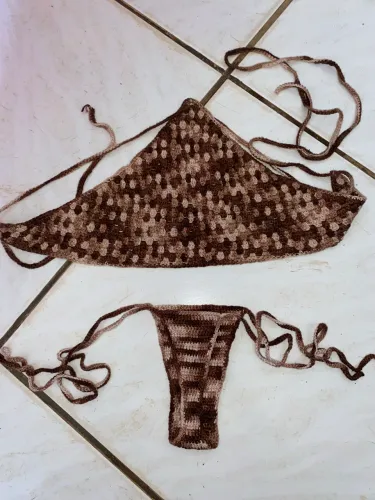 Biquíni de crochê 