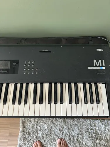 Korg M1