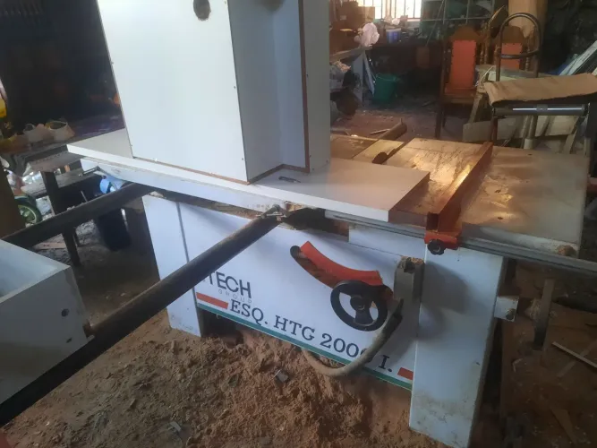 Vendo máquinas da hitech