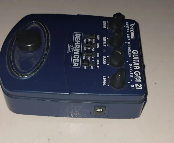 Behringer V-Tone Guitar GDI21 - Guitar Amp Modeler