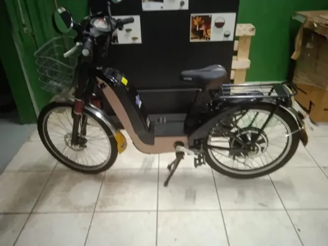 Bicicleta elétrica Souza 2020 em ótimo estado com bateria nova