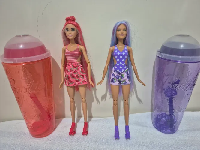 2 bonecas Barbie Pop Reveal