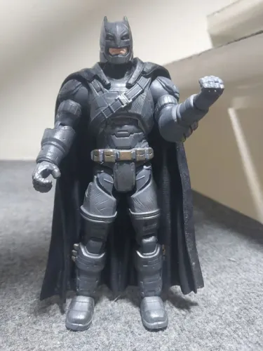 Batman Armored Bvs Dc Multiverse Mattel (original)