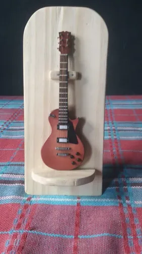 Guitarra Elétrica Decorativa