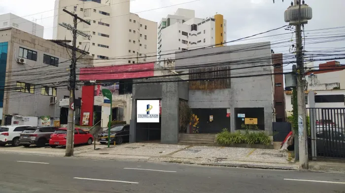 Prédio Comercial - 284 m² de área construída - 685 de área total - Av. Paulo VI - Pituba