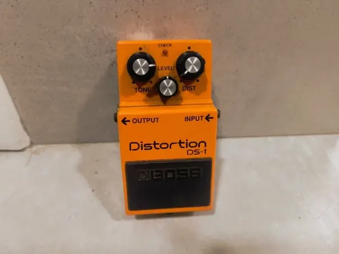Pedal Boss Ds1 Distorção Distortion