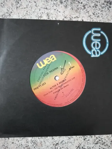 Compacto Vinil Elis Regina - Altos e Baixos / Belchior Comentário a respeito de John
