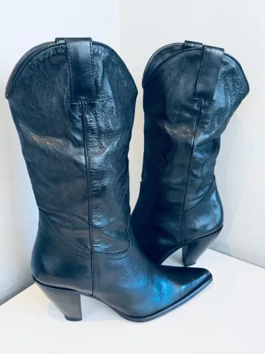 Bota western couro tamanho 36