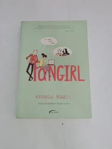 Livro Fangirl - Rainbow Rowell (Novo Século)
