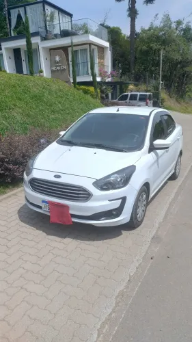 Ford KA 1.5 Sedan SE Plus 12V Flex 4P Mec. 2021