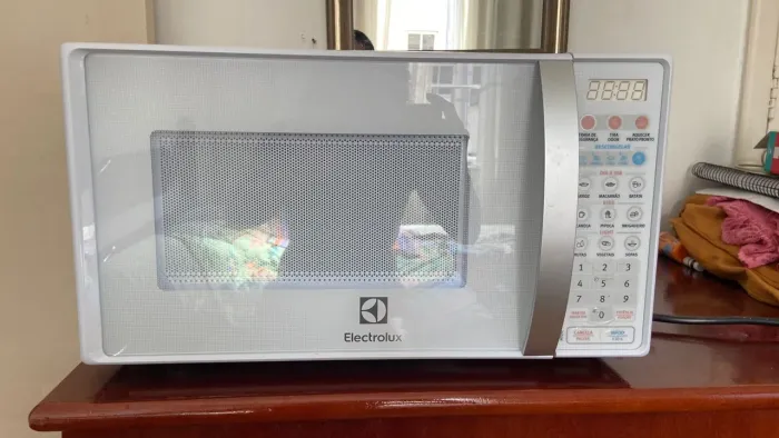 Micro-ondas Electrolux 20 litros
