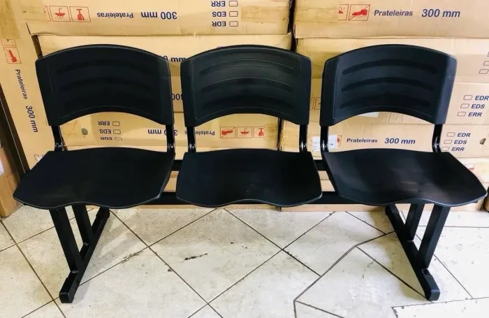 cadeira de 3 lugares 