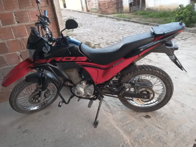 Vende-se moto