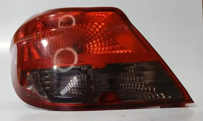 Lanterna Esquerda Onix Hatch 2013 - 2019 Esquerdo/motorista Vermelho