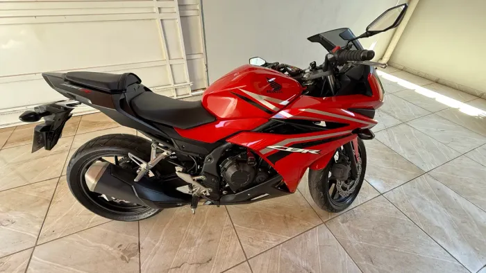 HONDA CBR 500R SEMI NOVA PERFEITA