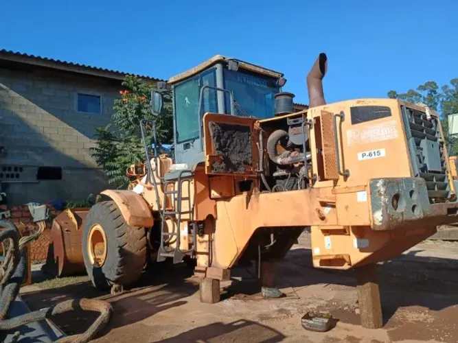 PÁ CARREGADEIRA HYUNDAI HL760-7A