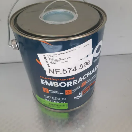 Tinta acrílico emborrachada na cor manhã gelada 