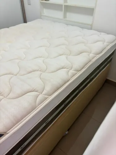 Cama de casal box com baú