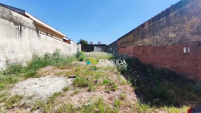 Terreno à venda, 300 m² por R$ 330.000,00 - Vila Aparecida - Rio Claro/SP