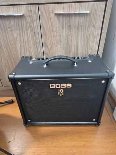 Amplificador de guitarra Boss Katana 50MKII