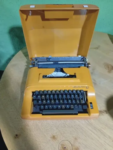 Máquina datilografia valor 480 relíquia