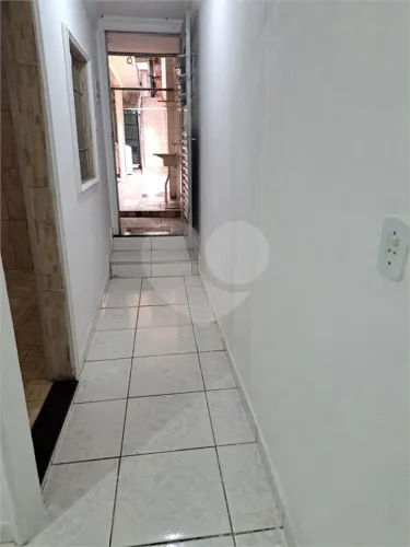 Casa Térrea à venda com 1 quarto em Vila Nhocune, São Paulo