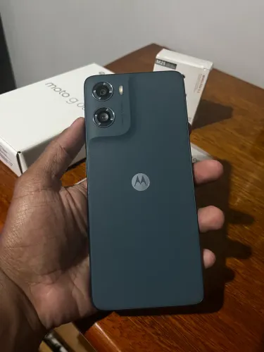 Motorola Moto g06, Nunca usado - COMPLETO