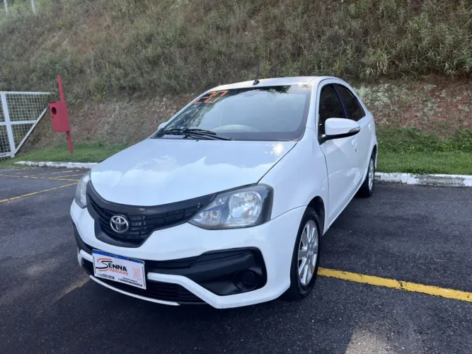Toyota Etios X Plus 1.5 Flex 16V 5P Mec. 2020