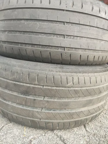 Pneus Michelin 224/45/17