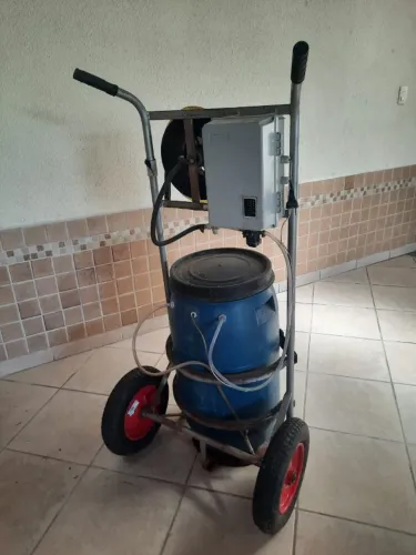 Equipamentos para o seu negócio próprio de limpesa de telhados