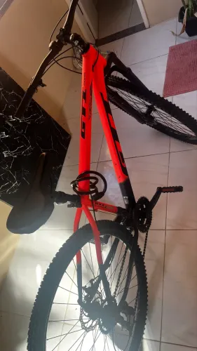 Bicicleta GTI Roma aro 29 alumínio freio a disco