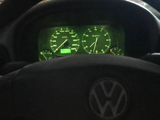 Volkswagen Van 1.6 MI (furgão) 2001