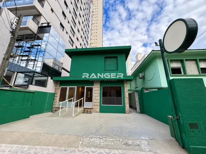 Casa para alugar, 220 m² por R$ 17.848/mês - Aparecida - Santos/SP