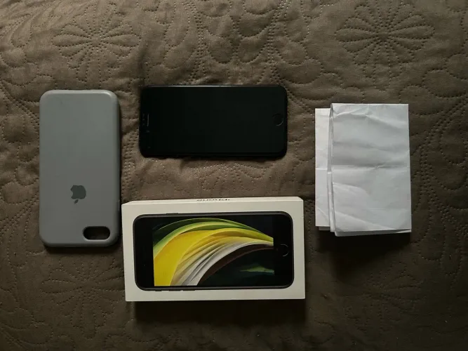 IPhone SE com Nota Fiscal