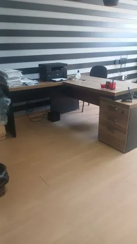 Mesa de escritório no precinho 